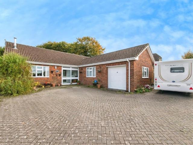 Bungalow for sale in Budlake, Devon