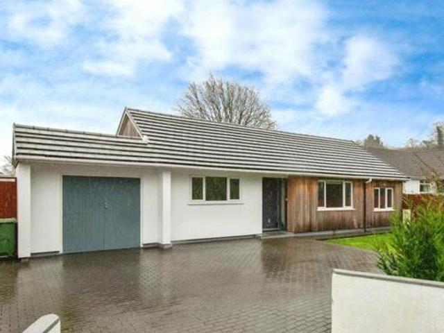House for sale in Ammanford, Wales
