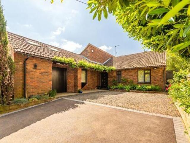 House for sale in Aylesbury, Buckinghamshire