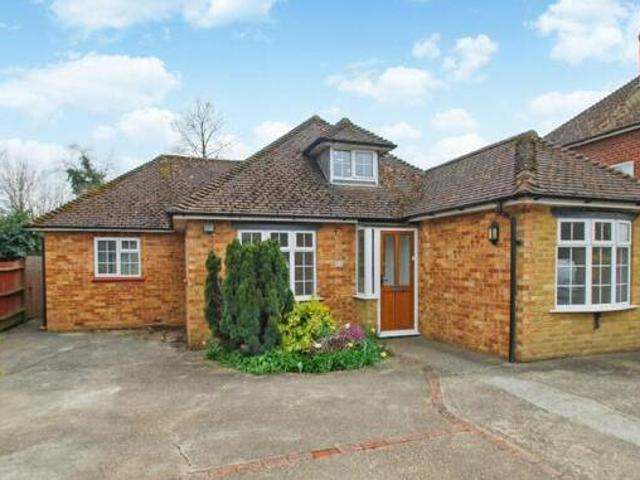 House for sale in Beaconsfield, Penn Bottom