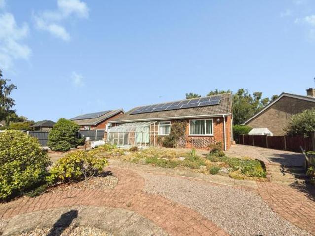 Bungalow for sale in Birchwood, Brayford