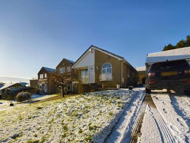 House for sale in Eccleshill, West Yorkshire
