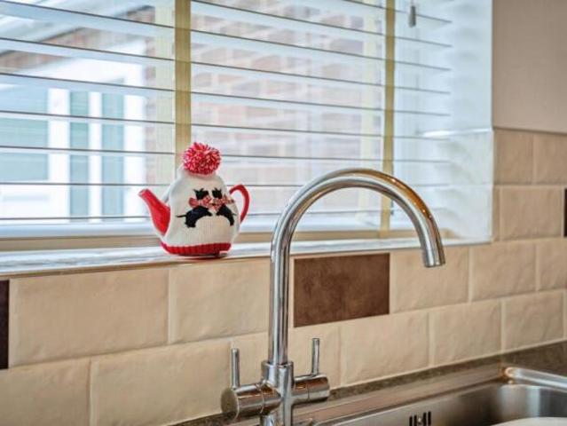 Bungalow for sale in Dones Green, Dutton