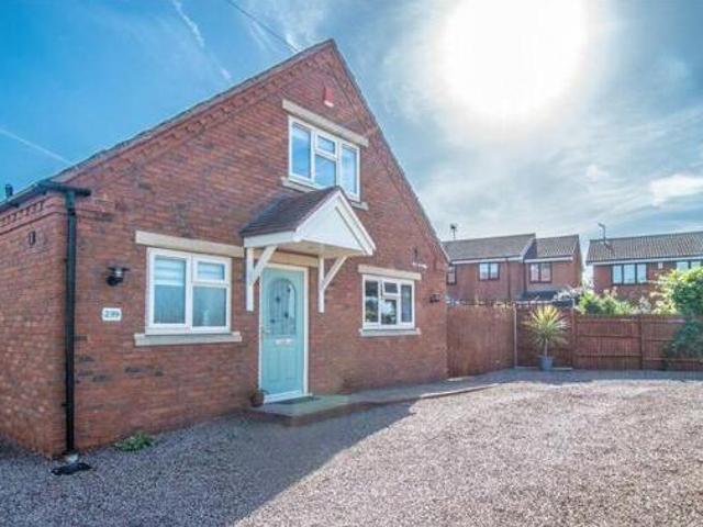 House for sale in Bromsgrove, Worcestershire