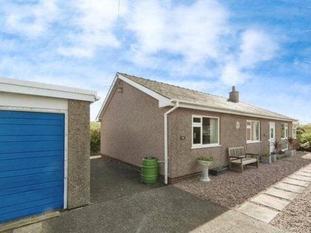 House for sale in Rhosbodrual, Caernarfon