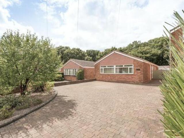 House for sale in Broomhill, Chadsmoor