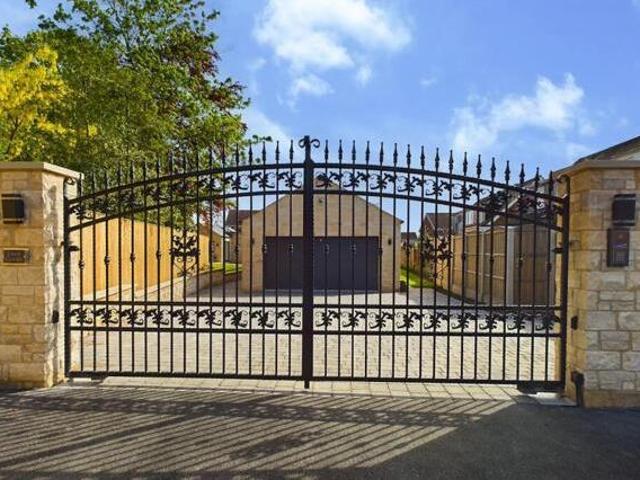 House for sale in Castleford, West Yorkshire