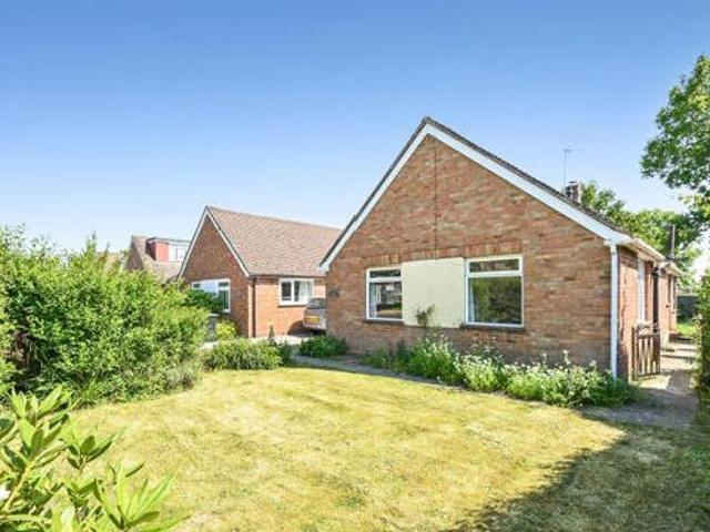 House for sale in Littlecote, West Sussex