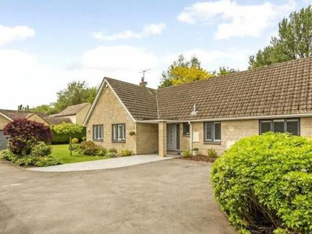House for sale in Fossebridge, Gloucestershire