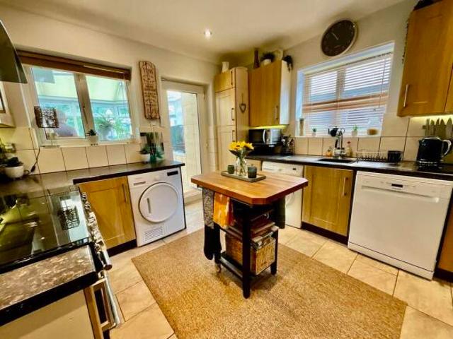 Bungalow for sale in Caia Park, Wales
