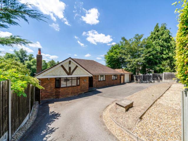 Bungalow for sale in Monks Orchard, Kent