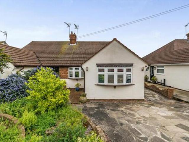 House for sale in Hawley, Monks Orchard