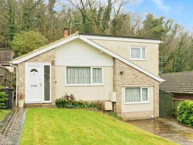 House for sale in River, Ash