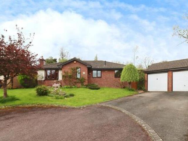 House for sale in Dursley, Stroud