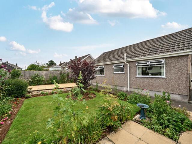 Bungalow for sale in Mount Wise