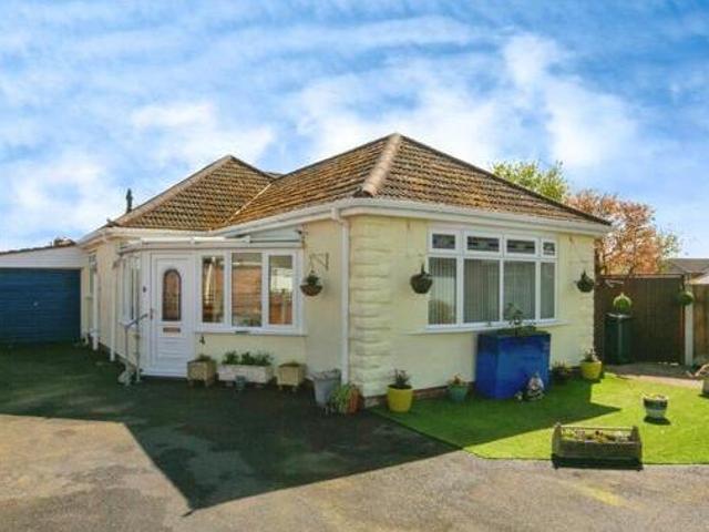 House for sale in Rossmore, Cheshire