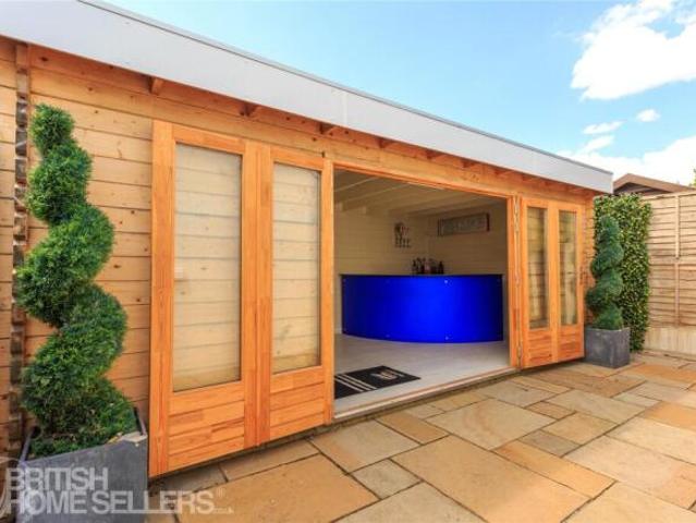 Bungalow for sale in West Yorkshire