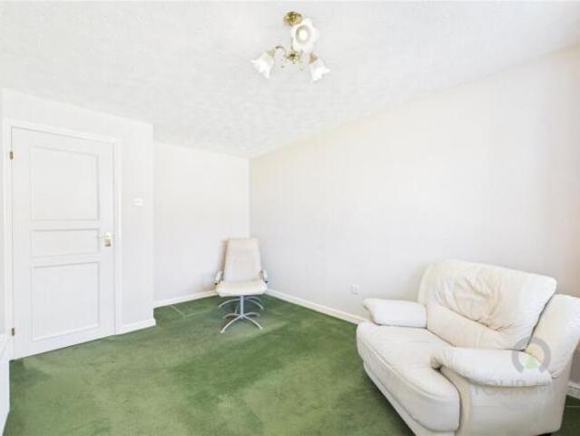Bungalow for sale in Northampton, Northamptonshire