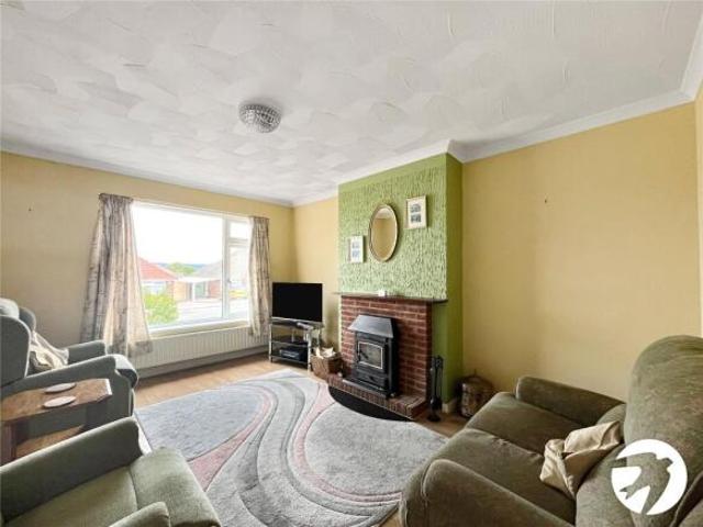 Bungalow for sale in Allington, Midway