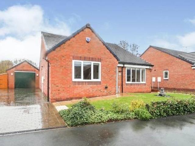 House for sale in Froggatt, East Midlands