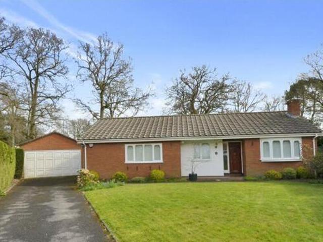 House for sale in Tricketts Cross, Ferndown