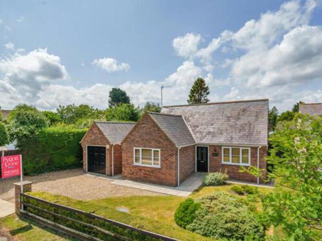 House for sale in Fleet, Hart