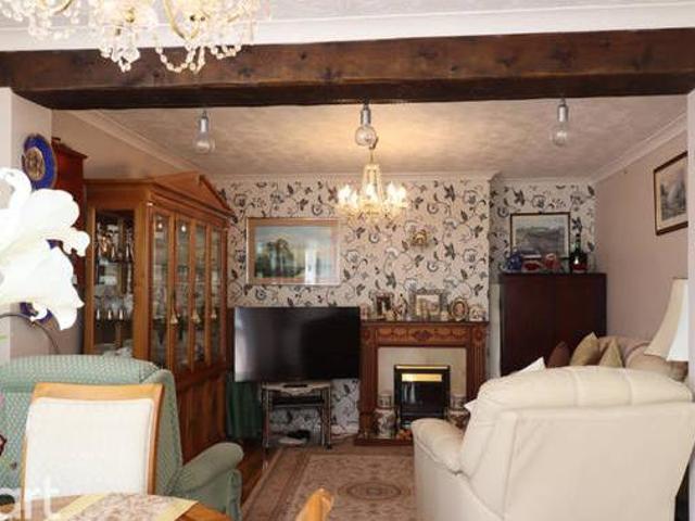 House for rent in Surrey
