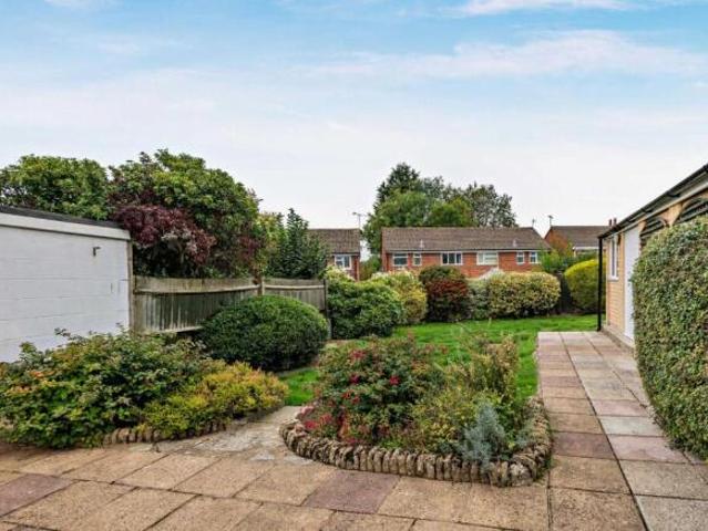 Bungalow for sale in The Butts, Kent