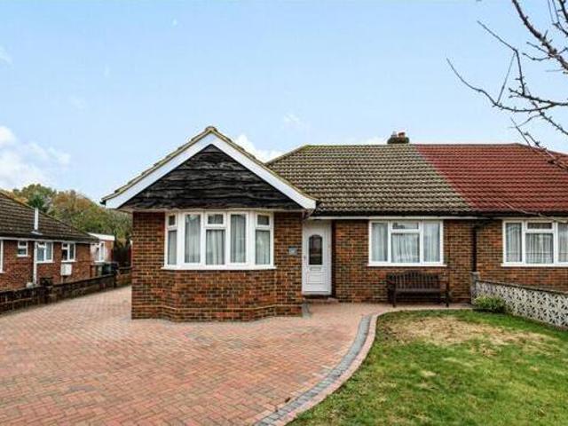 House for sale in Fairlands, Guildford