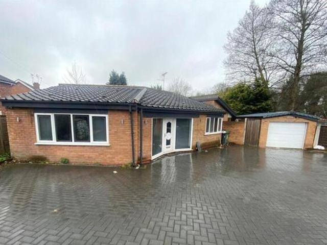 House for sale in Halesowen, West Midlands