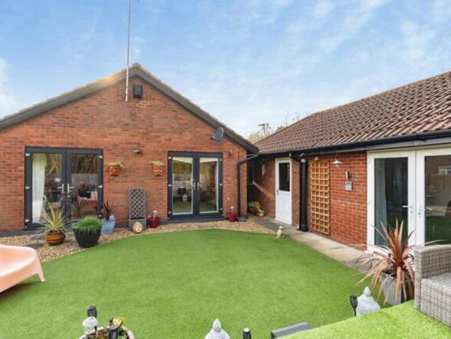 Bungalow for sale in Dutton, Cheshire