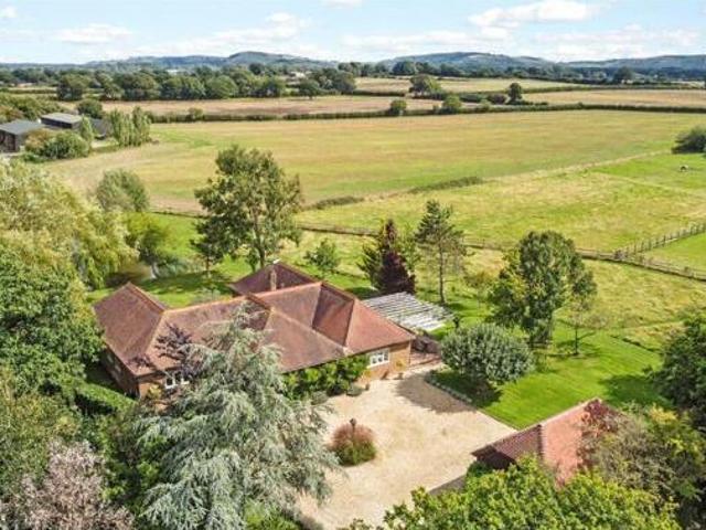 House for sale in Horsham, West Sussex