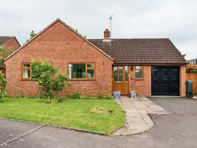 House for sale in Twyning Green, Twyning