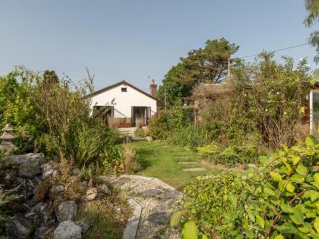 House for sale in Horley, Reigate and Banstead