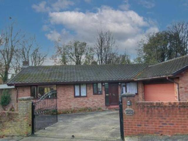 House for sale in Houghtonside, Tyne And Wear