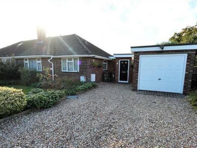 House for rent in Surrey