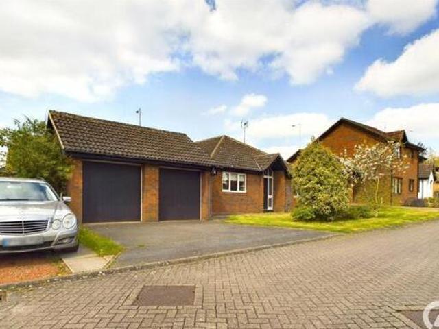 House for sale in Brambleside, Kettering