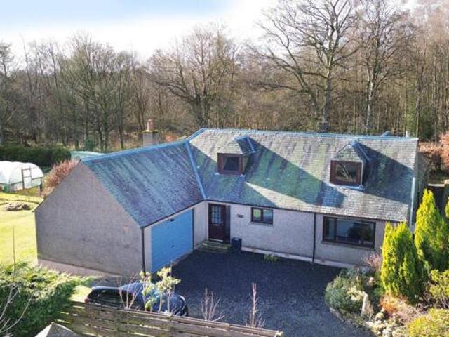 House for sale in Kirriemuir, Scotland
