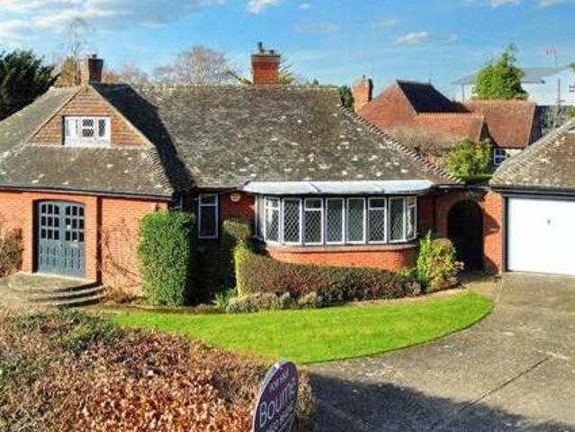 House for sale in Pachesham Park, Surrey