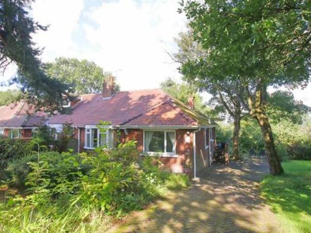 House for sale in Cookridge, West Yorkshire