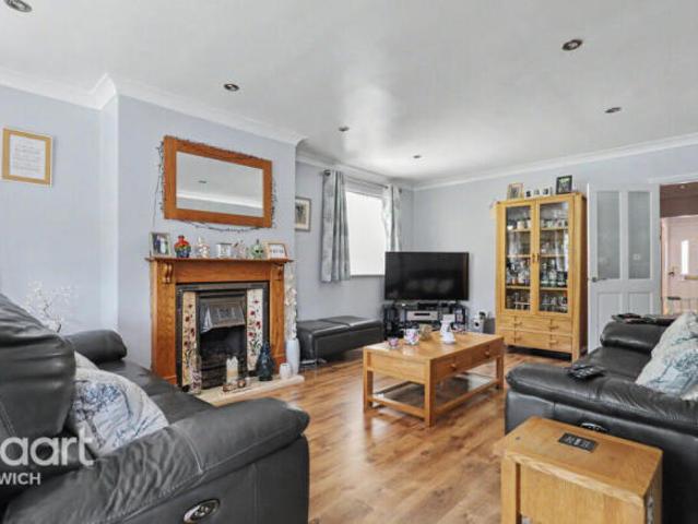 Bungalow for sale in Key Street, Suffolk