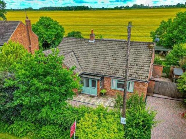 House for sale in Brayford, Lincolnshire
