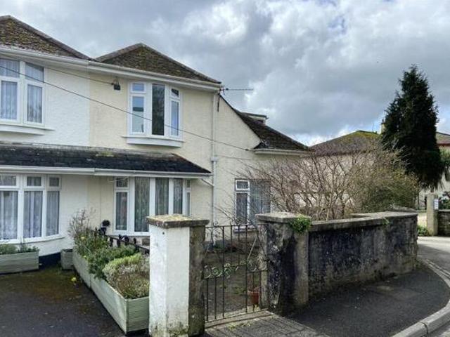 House for sale in Lamellion, Cornwall