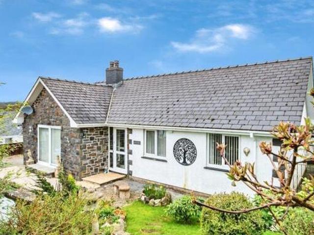 House for sale in Llanybydder, Wales