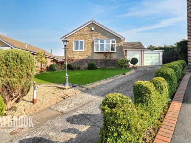 Bungalow for sale in High Green
