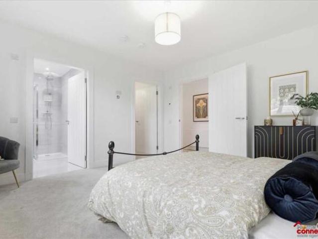 Bungalow for sale in Thorntonhall, Scotland