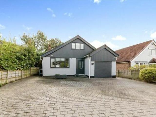 House for sale in Hurdsfield, Macclesfield