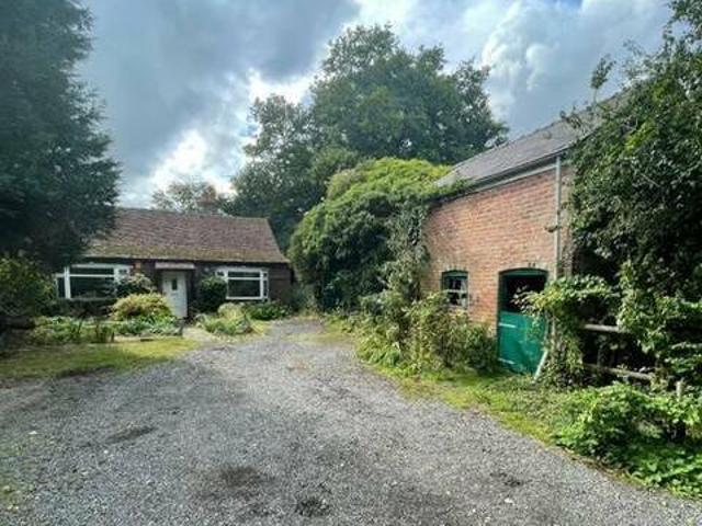 House for rent in Lyons, Greater London