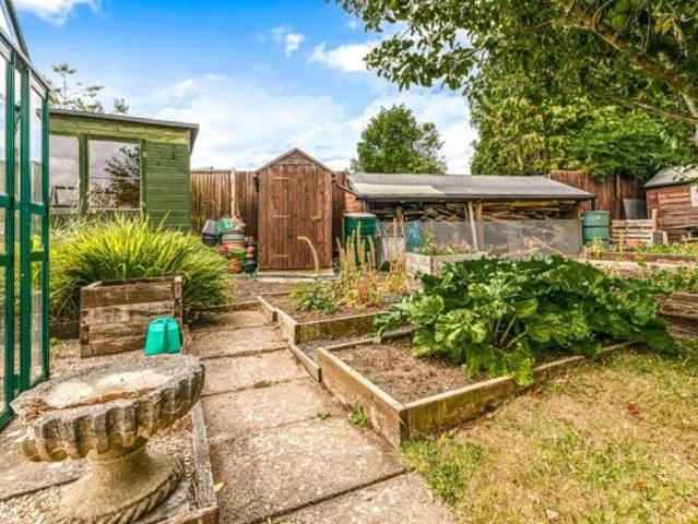 Bungalow for sale in Oadby, Leicestershire