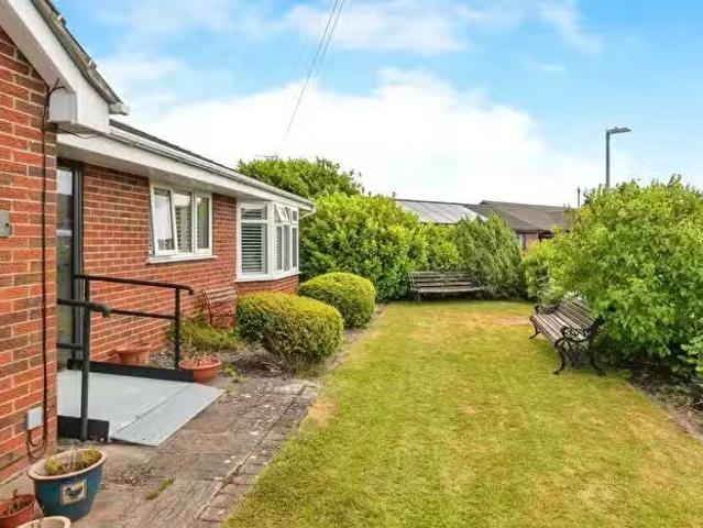 House for sale in Pulford